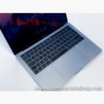 Gratis externe harde schijf: Apple Macbook Pro 13" 128GB 2019 - Intel Core i5 - 8GBB RAM in Spacegrijs (ID: 6032763) - Afbeelding 2