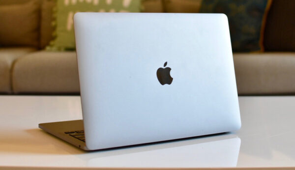 (Levertijd <2 weken) Apple Macbook Pro (2021-2023) M1 - 13" 256GB SSD - 8GB RAM in Spacegrijs - Afbeelding 2