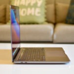 Apple Macbook Pro (2021-2023) M1 - 13" 256GB SSD - 8GB RAM in Zilver (10081238) - Afbeelding 3