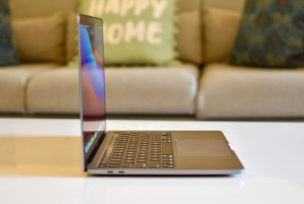 (Levertijd <2 weken) Apple Macbook Pro (2021-2023) M1 - 13" 256GB SSD - 8GB RAM in Spacegrijs - Afbeelding 3